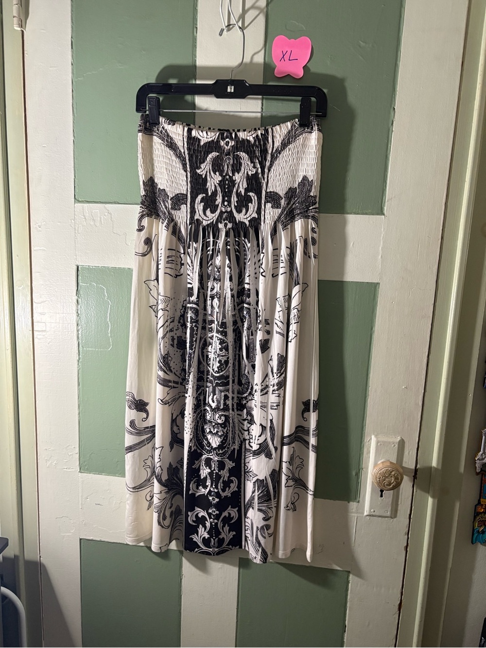 Black & White Strapless Casual Dress w/Rhinestones